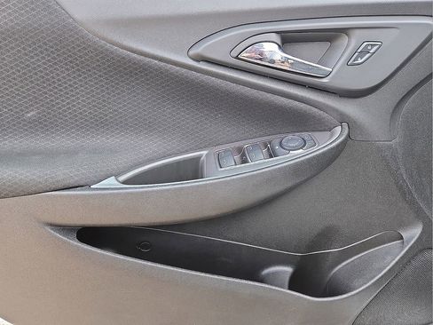 Used 2025 Chevrolet Malibu LS FWD image 20