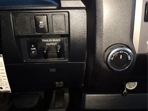 Used 2019 Toyota Tundra SR image 21