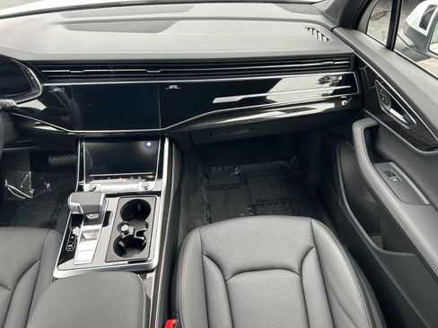 Certified 2025 Audi Q7 3.0T Premium Plus w/ Premium Plus Package image 23