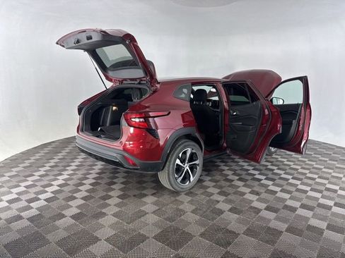 Used 2024 Chevrolet Trax RS w/ Driver Confidence Package image 16