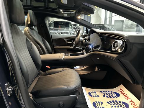 Certified 2022 Mercedes-Benz EQS 580 EQS 580 image 31