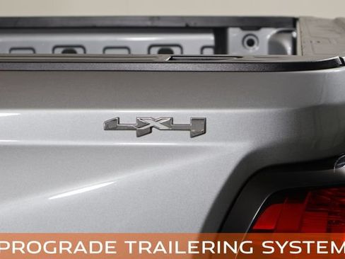 Used 2024 GMC Canyon Elevation AWD/4WD image 14