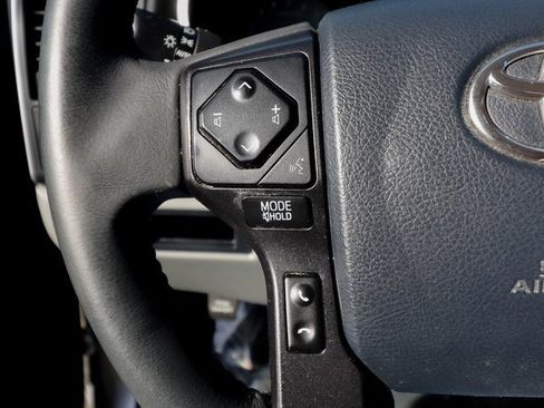 Used 2018 Toyota Sequoia SR5 image 48