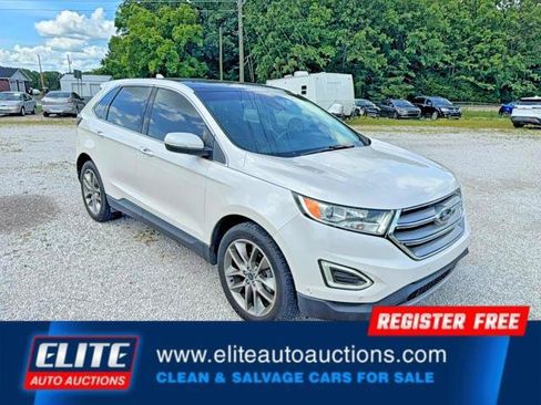 Used 2018 Ford Edge Titanium w/ Equipment Group 302A FWD image 2