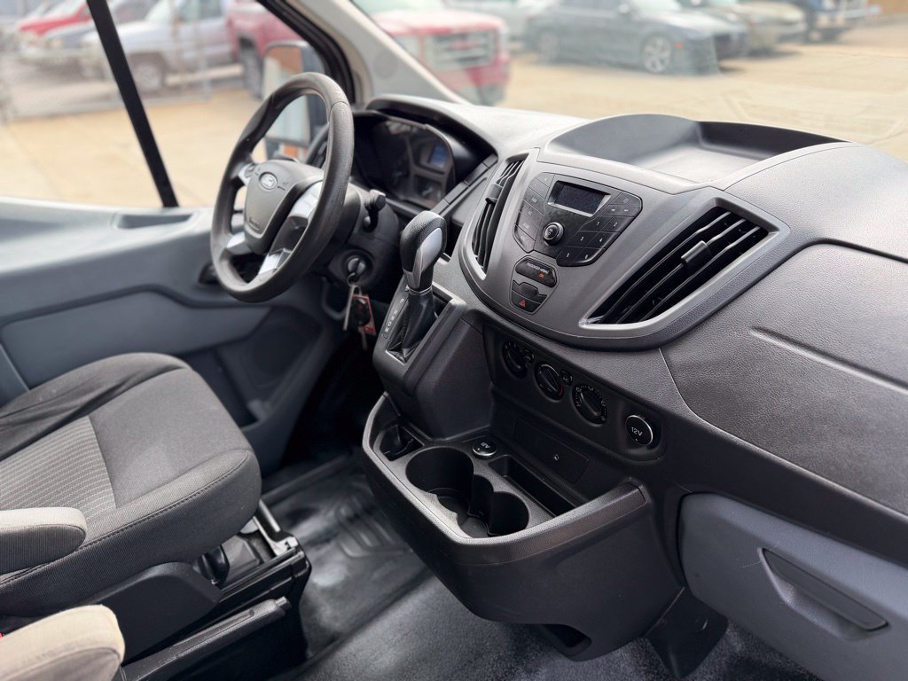 Used 2015 Ford Transit 150 130 Low Roof RWD image 18