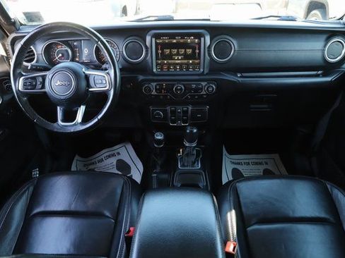 Used 2018 Jeep Wrangler Unlimited Sahara w/ Dual Top Group AWD/4WD image 21