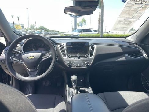 Used 2023 Chevrolet Malibu LT FWD image 19