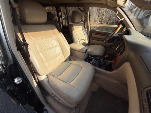 Used 2001 Lexus LX 470 4WD image 60