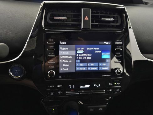 Used 2022 Toyota Prius XLE w/ Advanced Technology Package AWD/4WD image 22