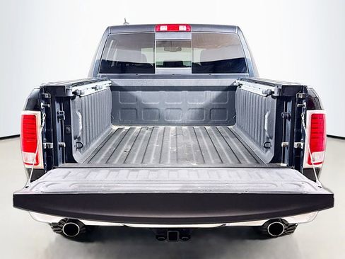 Used 2018 RAM 1500 Laramie w/ Convenience Group AWD/4WD image 24