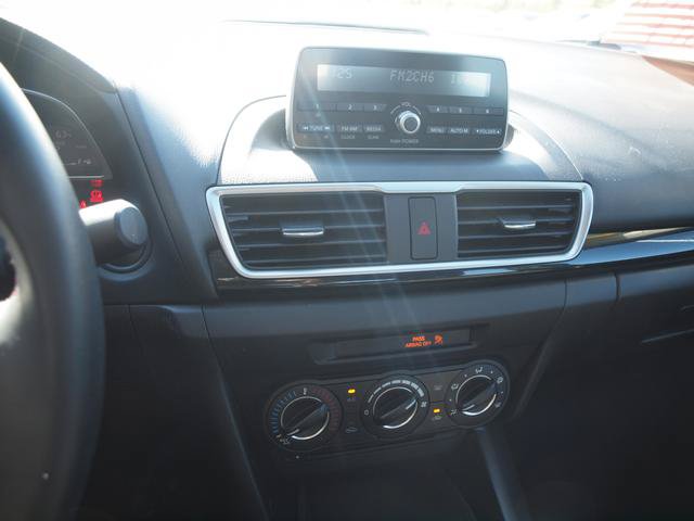 Used 2014 MAZDA MAZDA3 i Touring FWD image 9