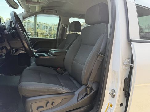 Used 2018 Chevrolet Silverado 1500 LT image 10