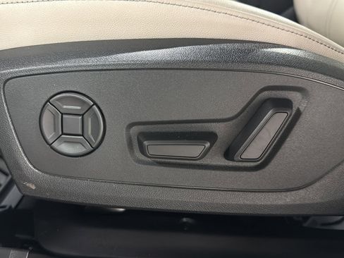 Used 2025 Audi A3 2.0T Premium w/ Convenience Package image 19