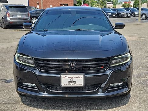 Used 2020 Dodge Charger SXT AWD/4WD image 2