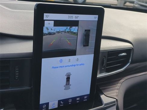 Certified 2023 Ford Explorer Limited w/ Limited Technology Package image 20