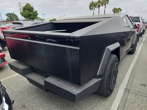 Used 2024 Tesla Cybertruck AWD Crew Cab image 3