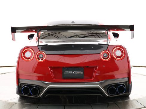 Used 2019 Nissan GT-R Premium w/ Premium Interior Package AWD/4WD image 55
