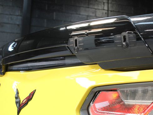 Used 2016 Chevrolet Corvette Z06 w/ 3LZ Preferred Equipment Group image 44