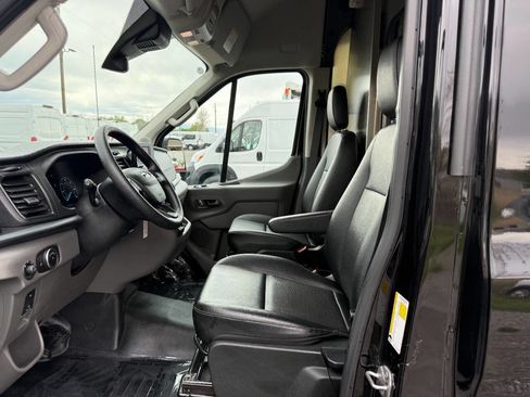 Used 2023 Ford Transit 250 148 High Roof Extended w/ Load Area Protection Package RWD image 15