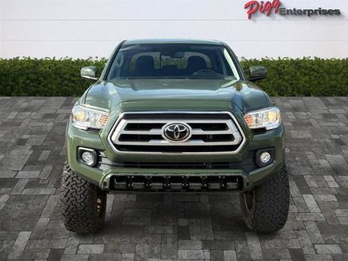 Used 2021 Toyota Tacoma SR5 w/ Trail Edition image 7