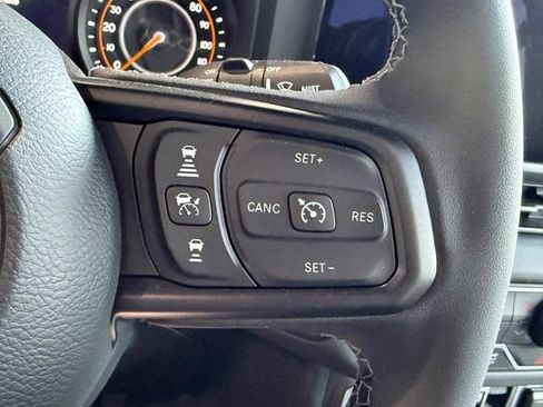 New 2026 Jeep Wrangler Unlimited Rubicon AWD/4WD image 32