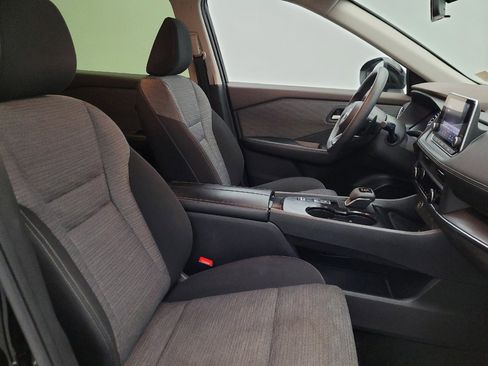 Used 2023 Nissan Rogue SV FWD image 21