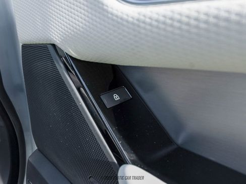 Used 2023 Land Rover Range Rover Velar R-Dynamic S image 58