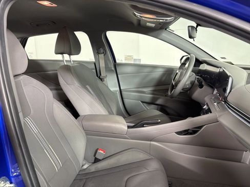 Used 2024 Hyundai Elantra SEL image 16