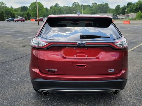 Used 2018 Ford Edge SEL w/ Equipment Group 201A AWD/4WD image 10