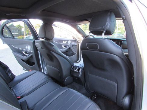 Used 2019 Mercedes-Benz E 300 image 30