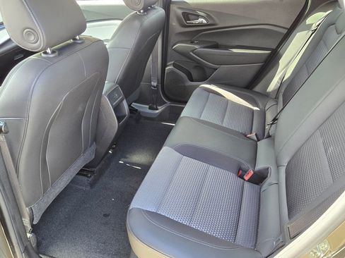 Used 2024 Chevrolet Trax LT image 12