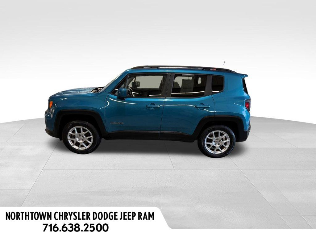 Used 2020 Jeep Renegade Latitude w/ Cold Weather Group AWD/4WD image 2