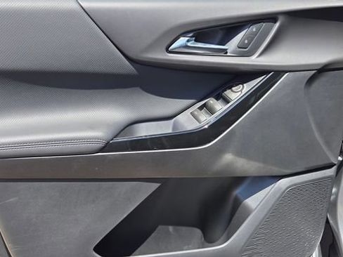 New 2026 Chevrolet Equinox LT w/ Safety and Technology Package FWD image 13