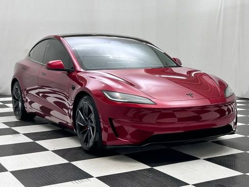 Used 2024 Tesla Model 3 Performance image 2