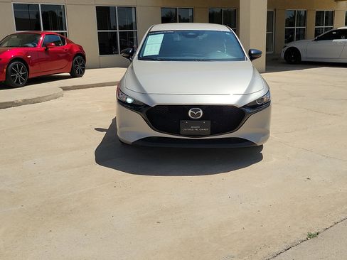 Used 2024 MAZDA MAZDA3 s FWD image 2