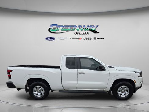 Used 2023 Nissan Frontier S image 8