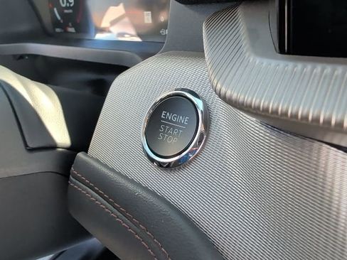 Used 2025 Ford Explorer Active image 18