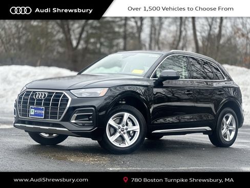 Used 2023 Audi Q5 2.0T Premium w/ Convenience Package image 1