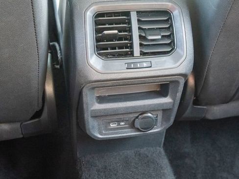 Used 2023 Volkswagen Tiguan SE w/ Panoramic Sunroof Package FWD image 26