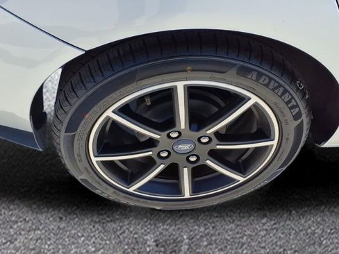 Used 2016 Ford Fiesta SE image 9