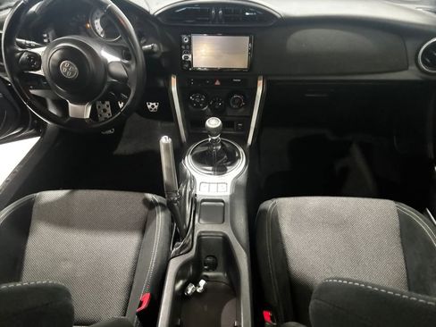 Used 2019 Toyota 86 RWD image 27