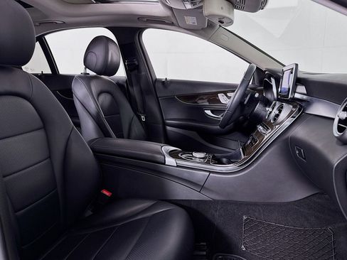 Certified 2017 Mercedes-Benz C 300 Sedan image 6