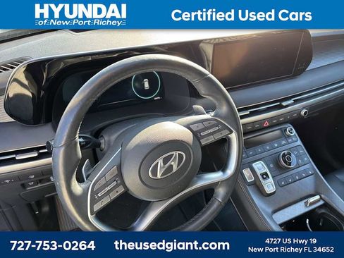 Used 2023 Hyundai Palisade Limited image 13