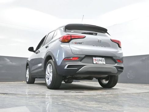 Used 2025 Buick Encore GX Preferred AWD/4WD image 48