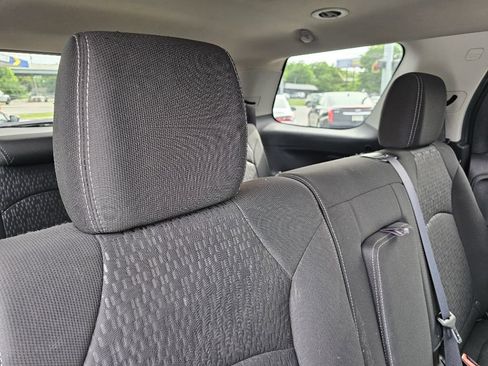 Used 2014 GMC Acadia SLE FWD image 42