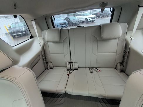 Used 2019 GMC Yukon Denali w/ Denali Ultimate Package image 11
