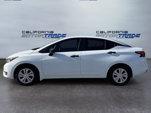 Used 2024 Nissan Versa S w/ Trunk Package image 8