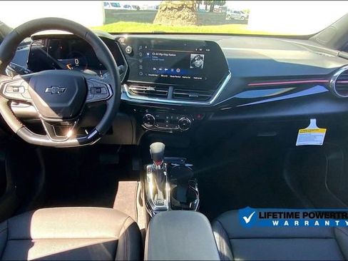 New 2026 Chevrolet Trax RS image 5