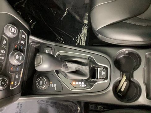 Used 2022 Jeep Cherokee Limited w/ Elite Package image 27