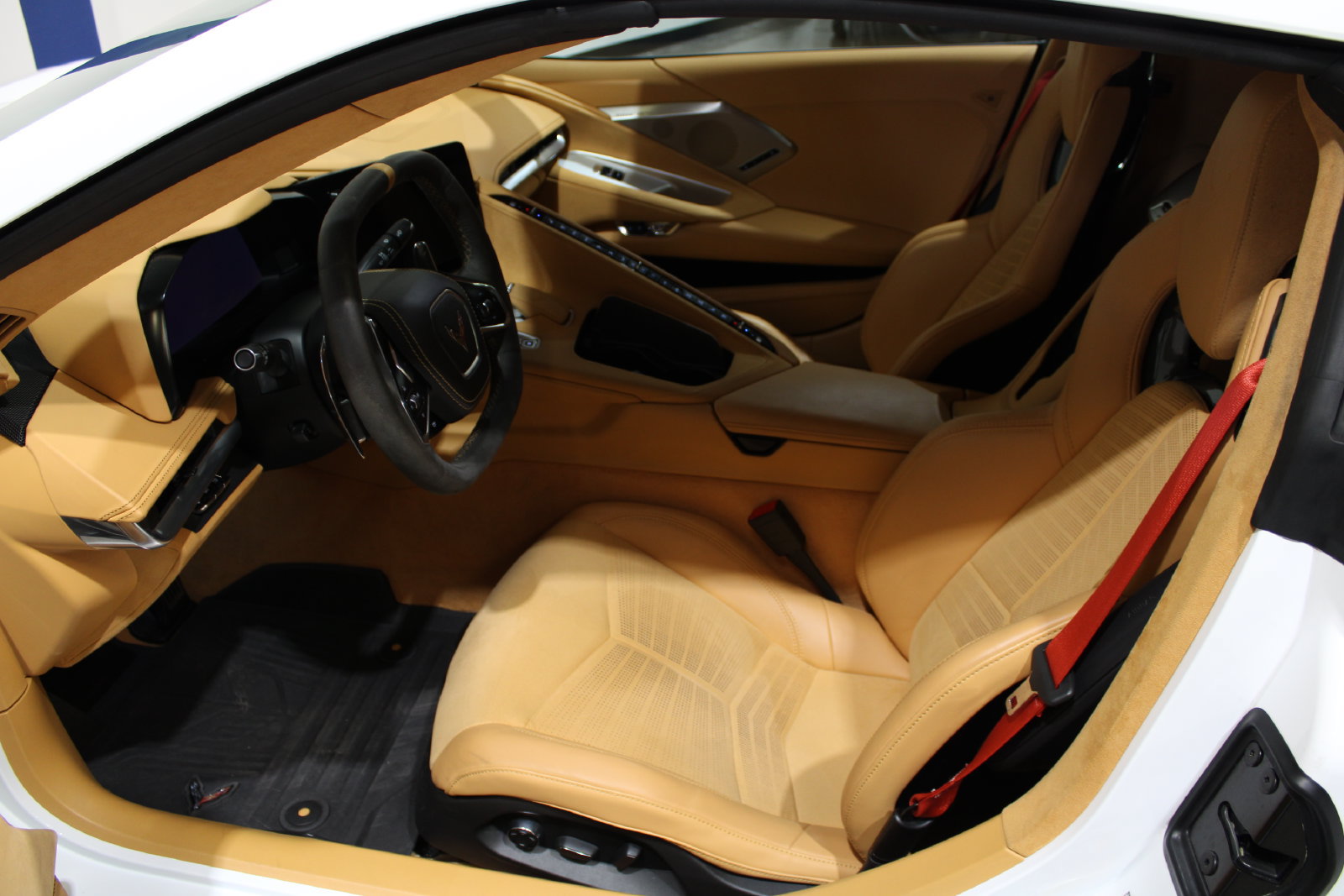 Used 2023 Chevrolet Corvette Stingray Premium Cpe w/ Z51 Performance Package RWD image 22